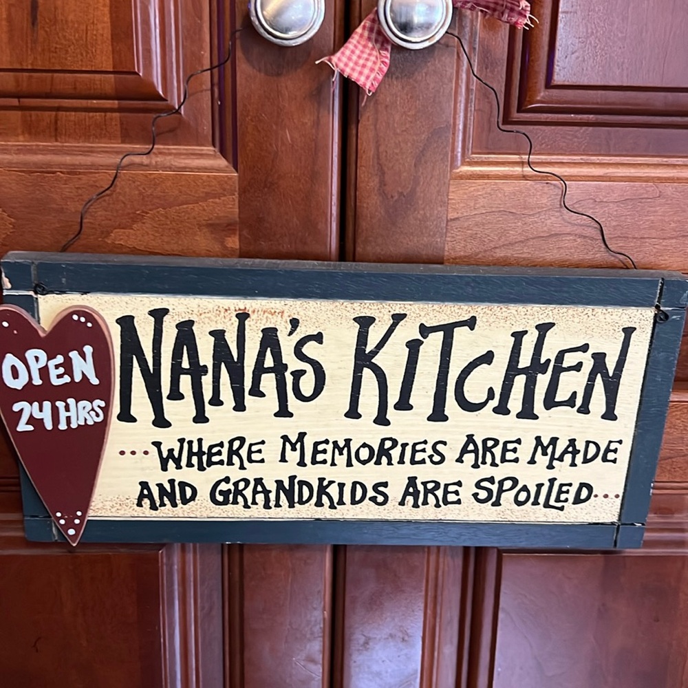 Placard, NANA kitchen 👵🏻, 12’ by 6’